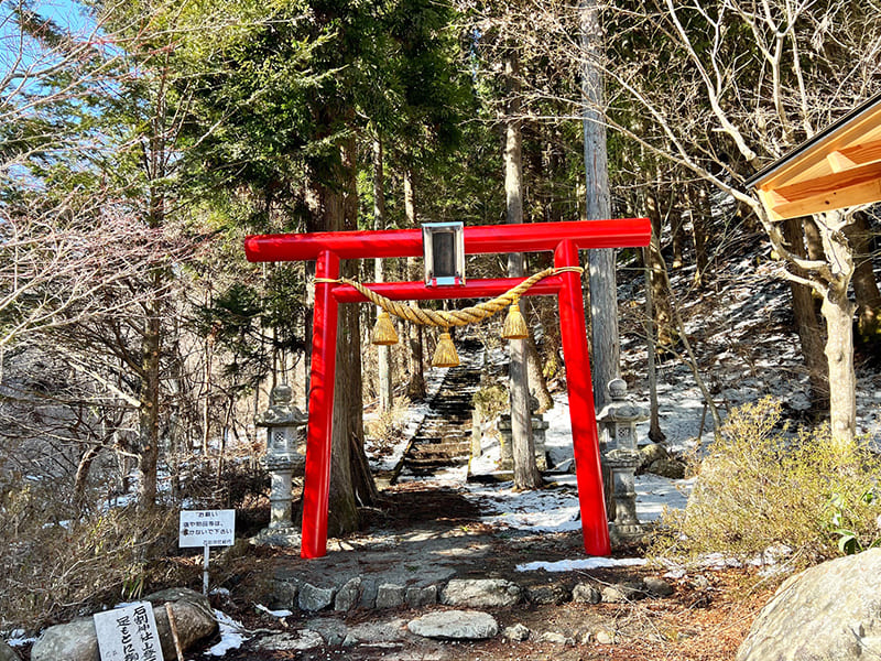 石割神社1